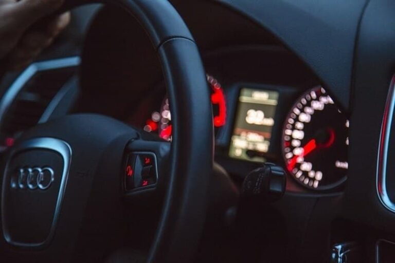 Уход за рулевым колесом в авто